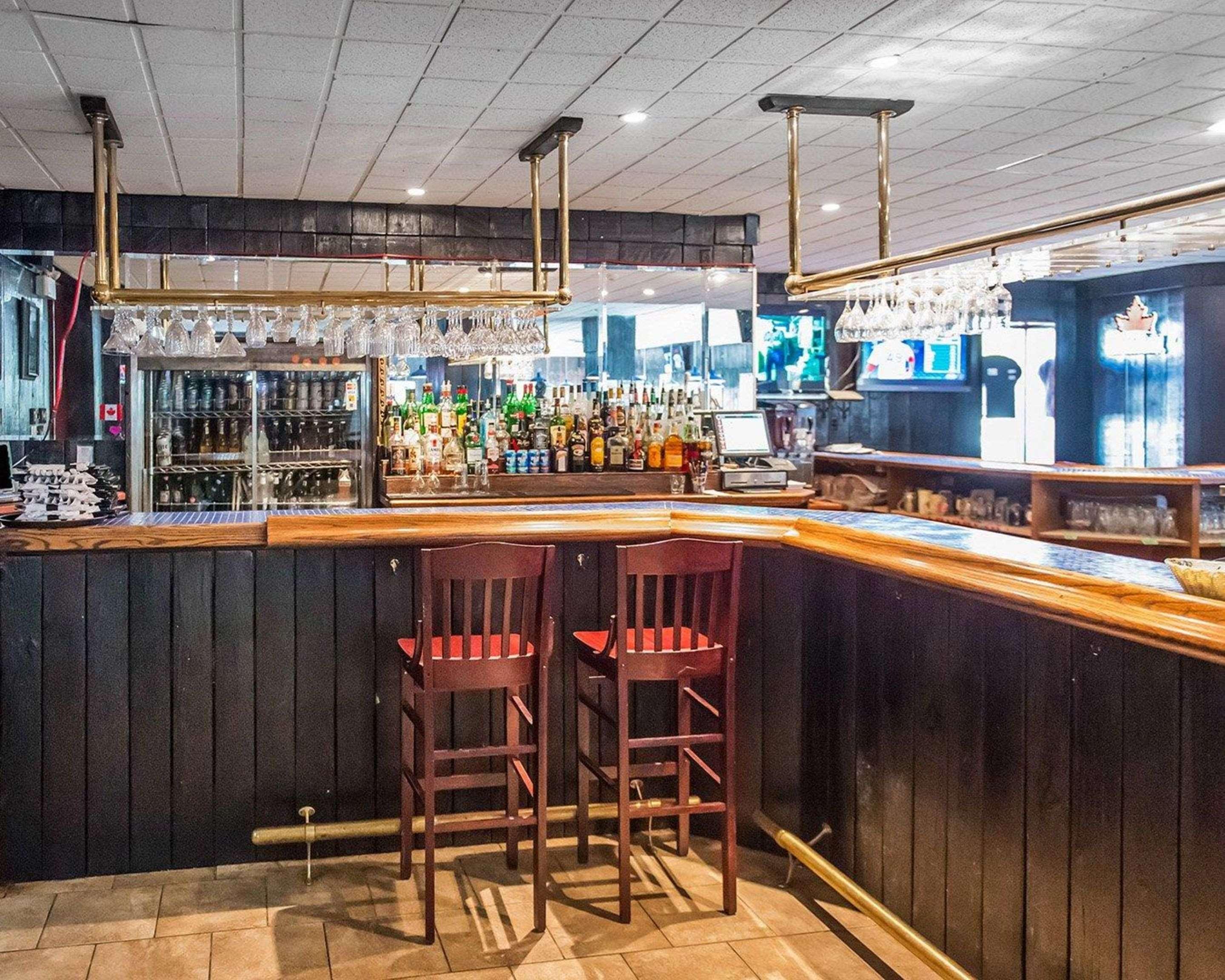 Econo Lodge Smiths Falls Bagian luar foto